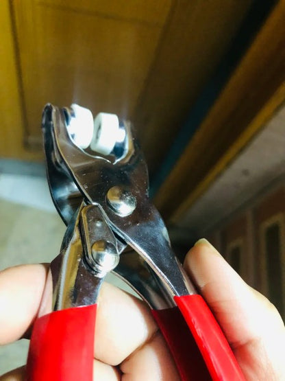 Tich Button Plier With Button